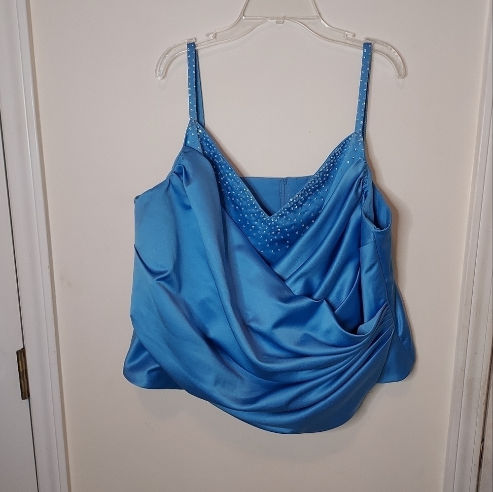 Impression dressy top